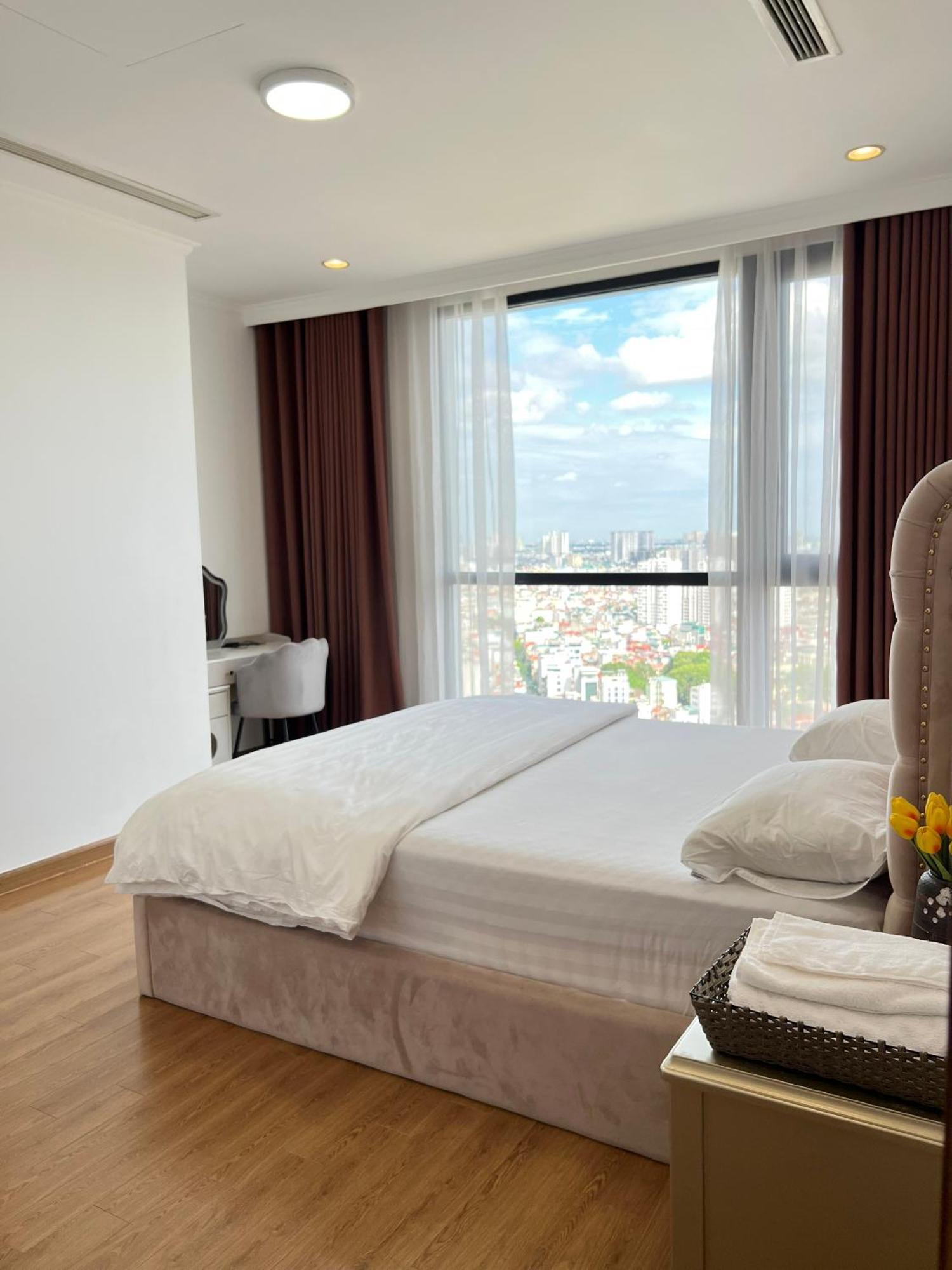 Vinhomes Royal - Friendly - By Sunhouse Land Apartment Hanoi