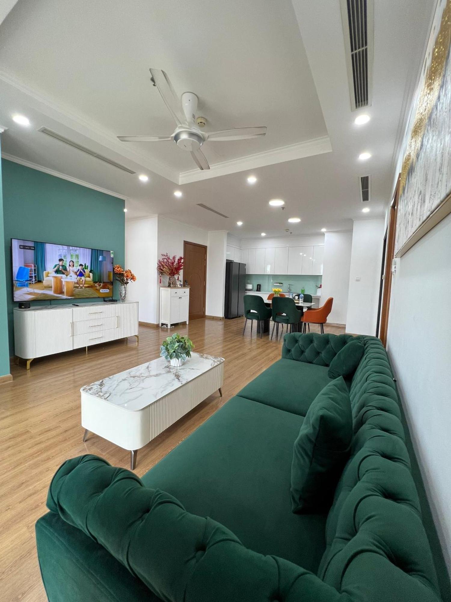 Apartment Vinhomes Royal - Friendly - By Sunhouse Land *
