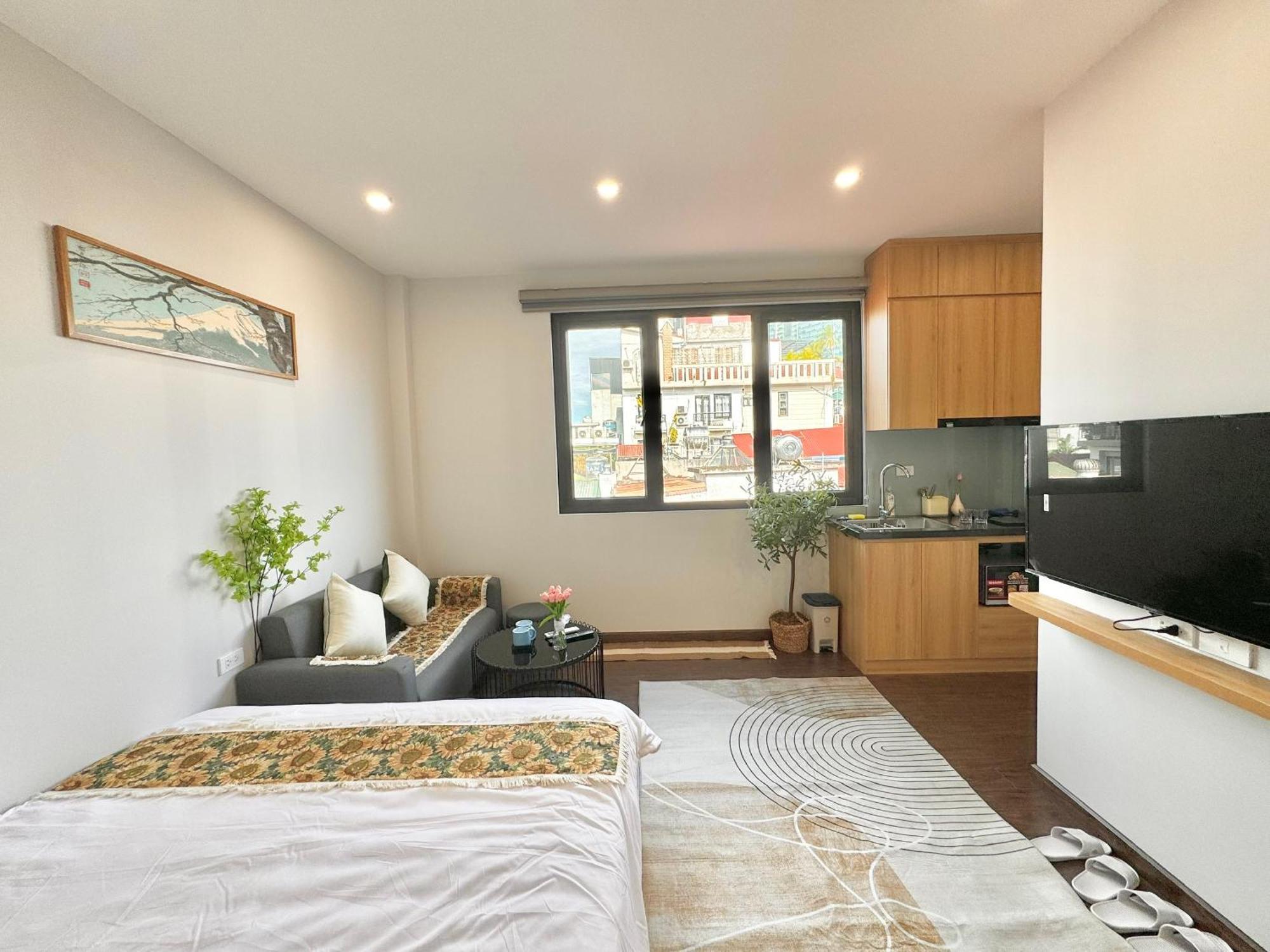 Cozy - Bathtub - Comfy Apartment Hanoi