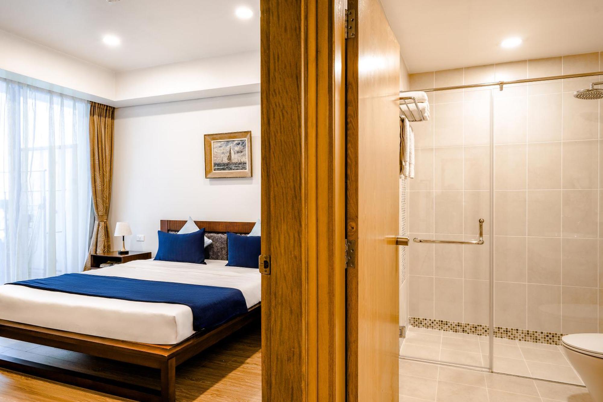 Căn hộ Wecozy Pacific - Spacious Apartment, Train Station Side *