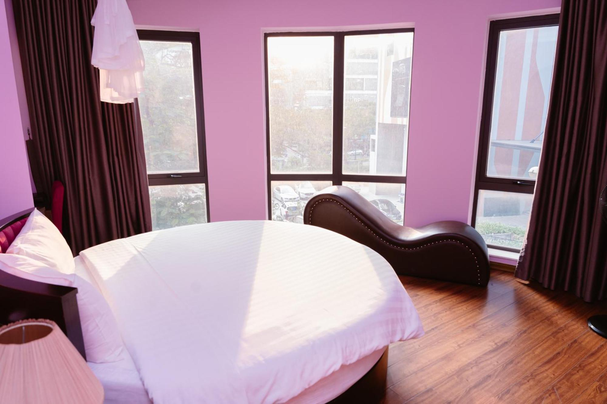 A&d Luxury 2*