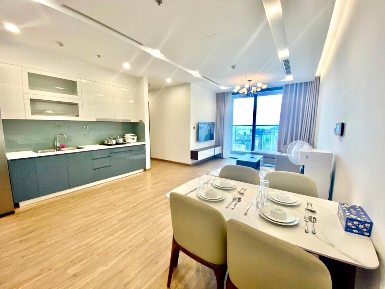 Hana Housing - Vinhomes Metropolis Apartment