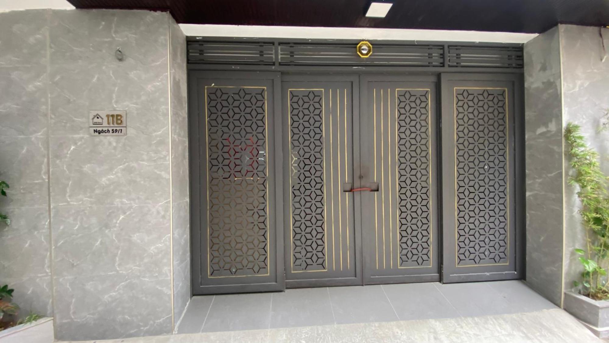 Era Khuc Thua Du Khách sạn hẻo lánh Hà Nội