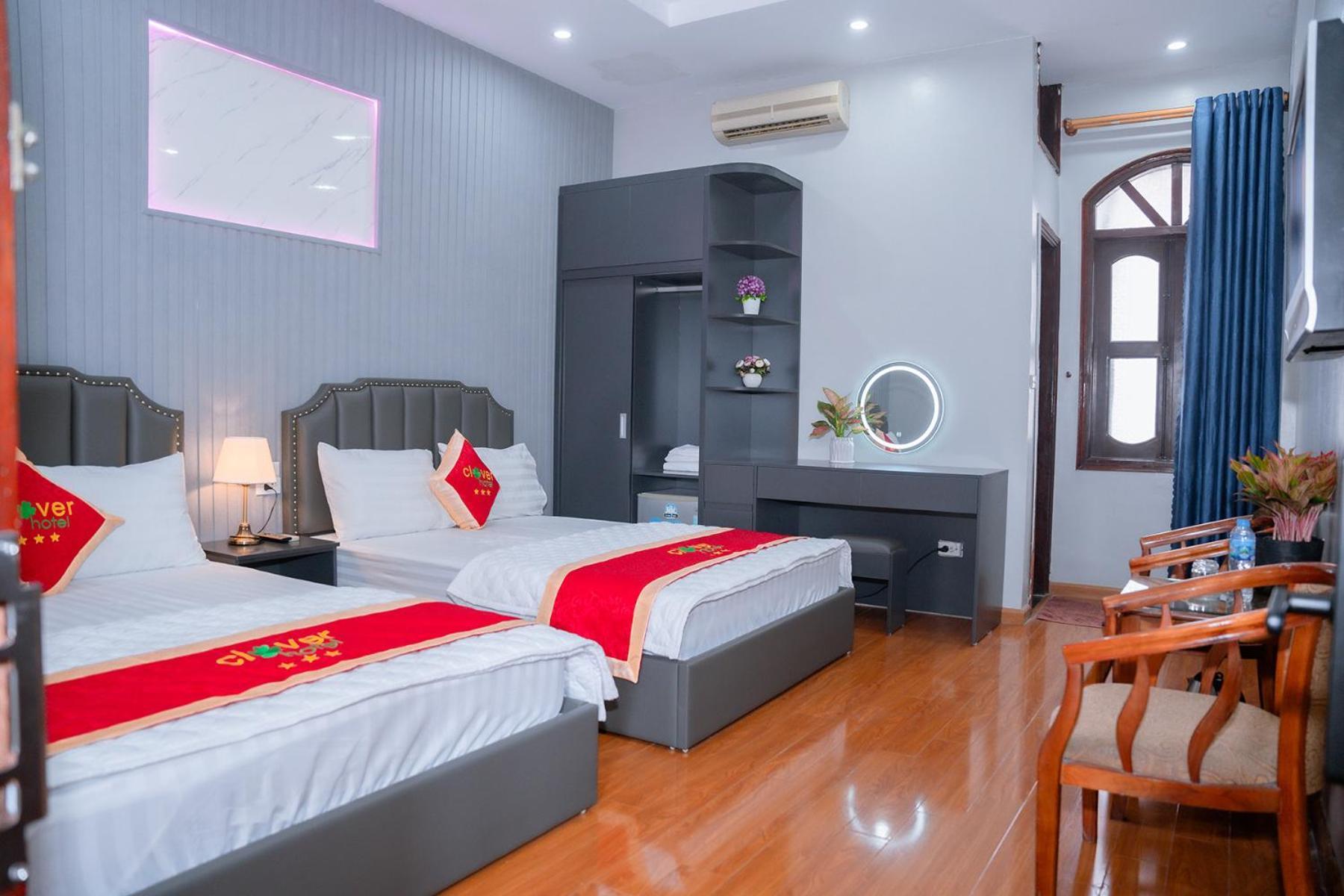 Clover Hanoi