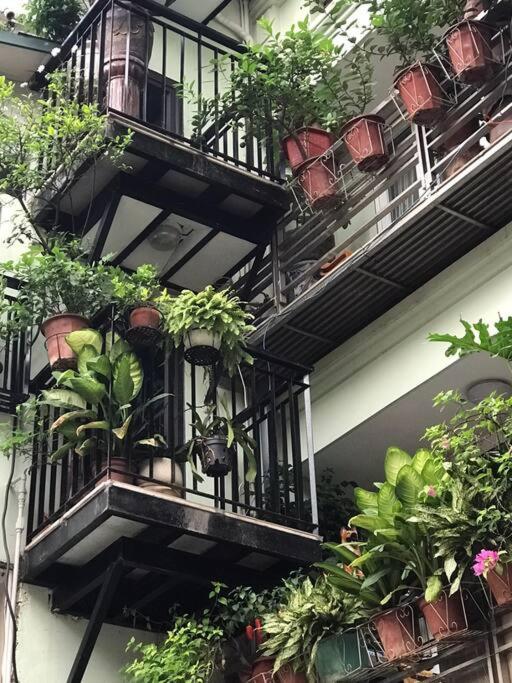 Balcony House Apartment *