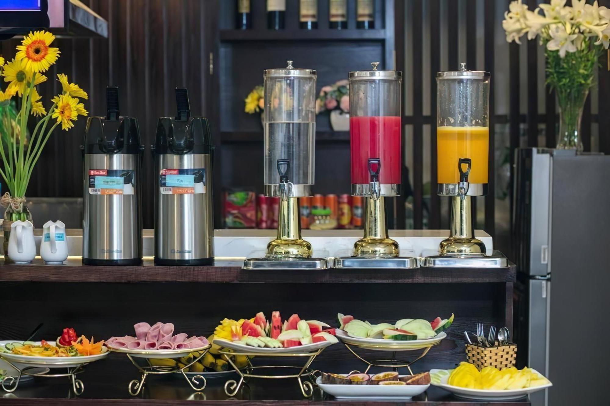 Hotel Avani Hanoi