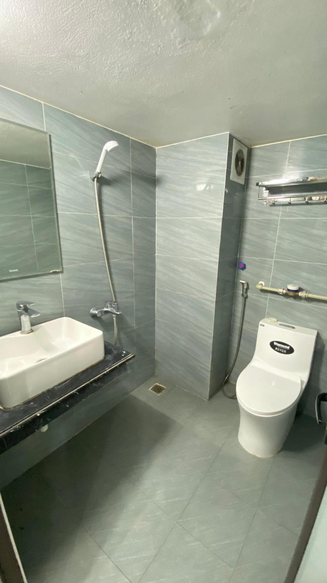 Era Apartment Tran Thai Tong *
