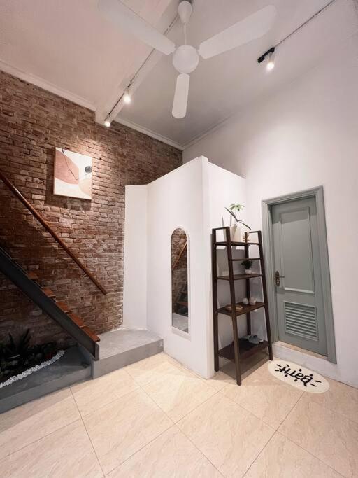 Apartment Terra House In Old Quarter - Church - Night Market