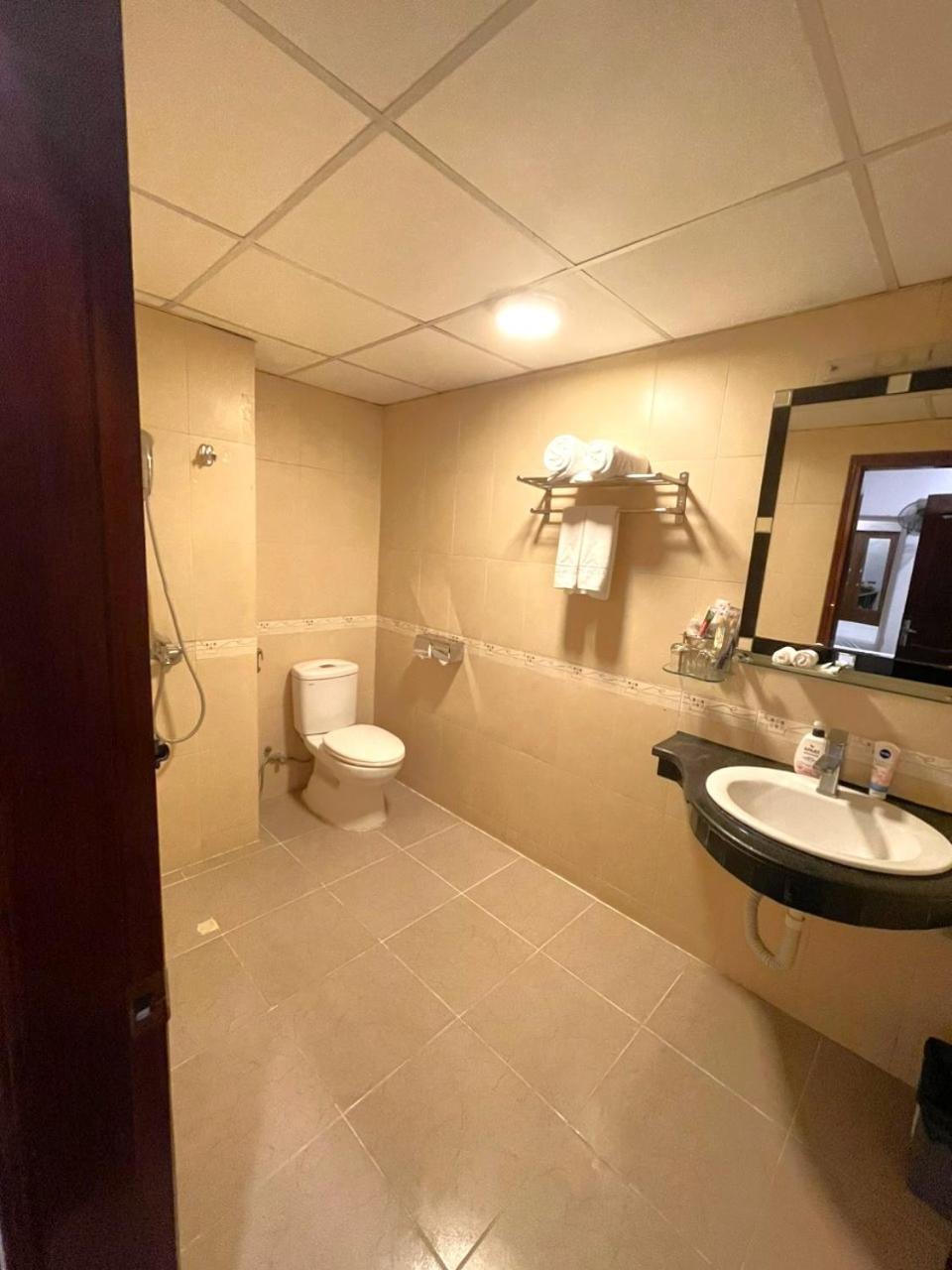 A25 Hotel - 57 Quang Trung Hotel 2*
