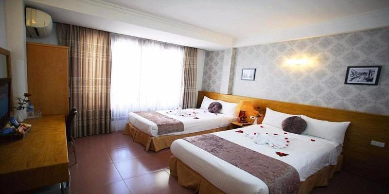 Mayhouse Travel