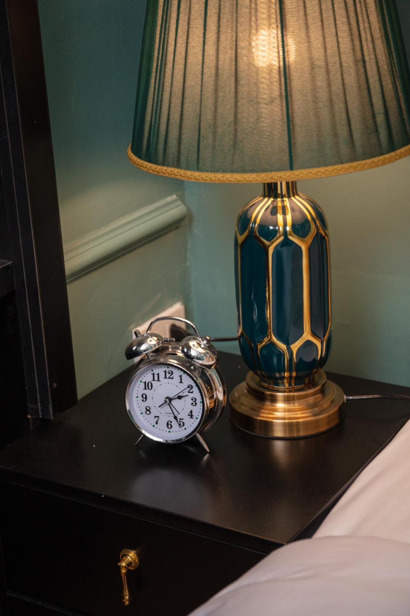Hotel Madelise Palace & Travel Hanoi