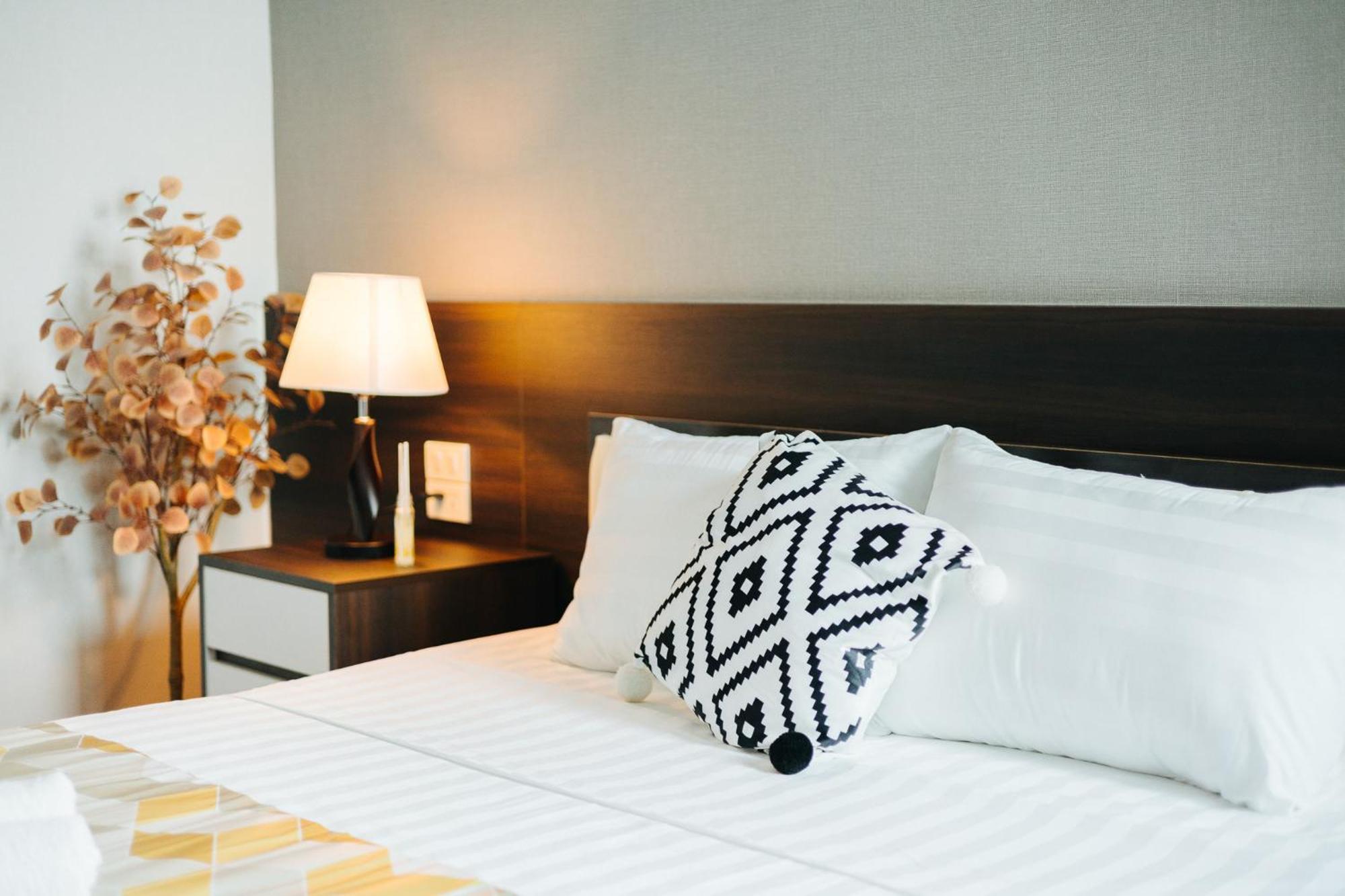 Ivy & - 24h Hotel Hanoi