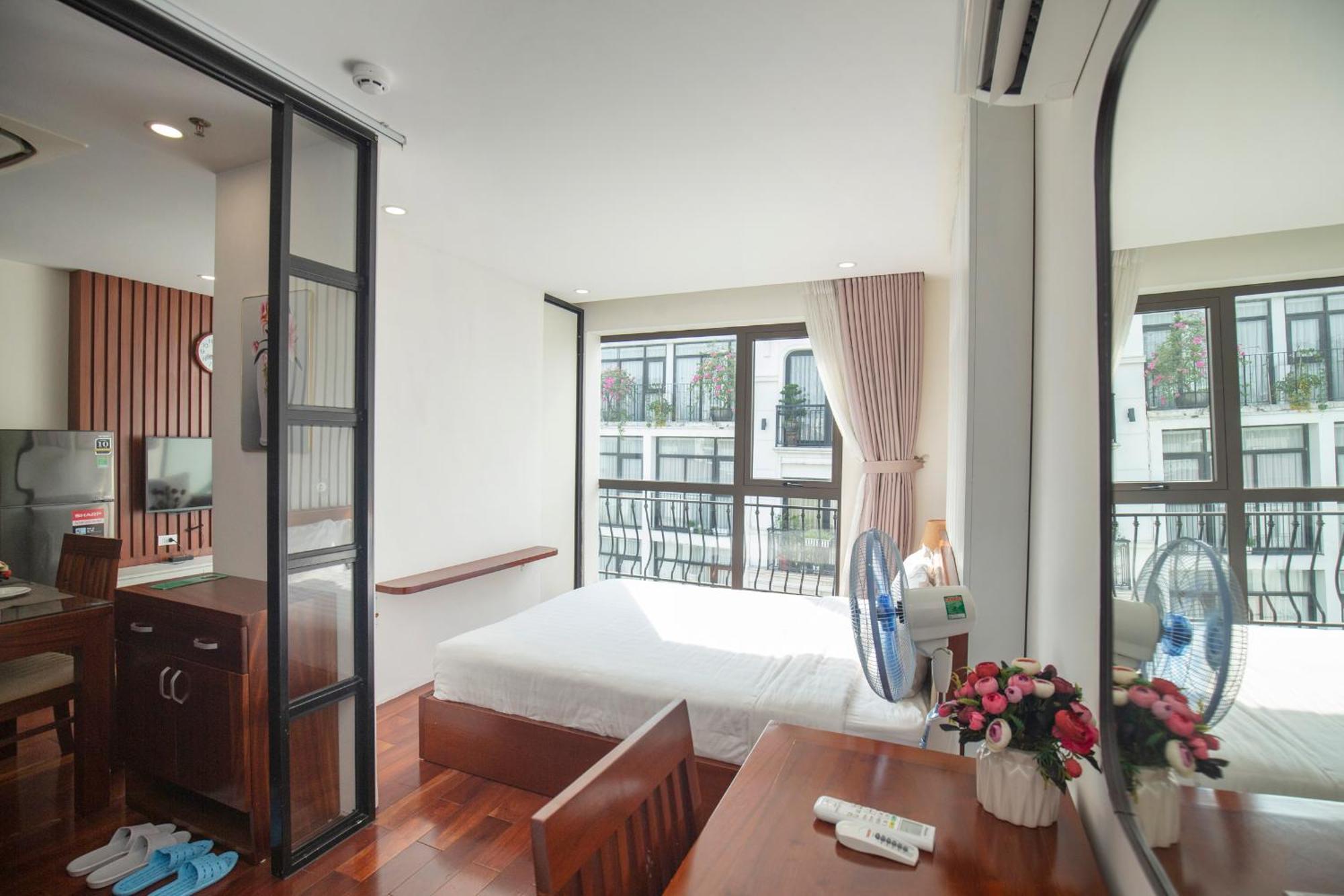 Sumitomo 10 Apartment- No 66 Lane 12 Dao Tan Street * Hanoi