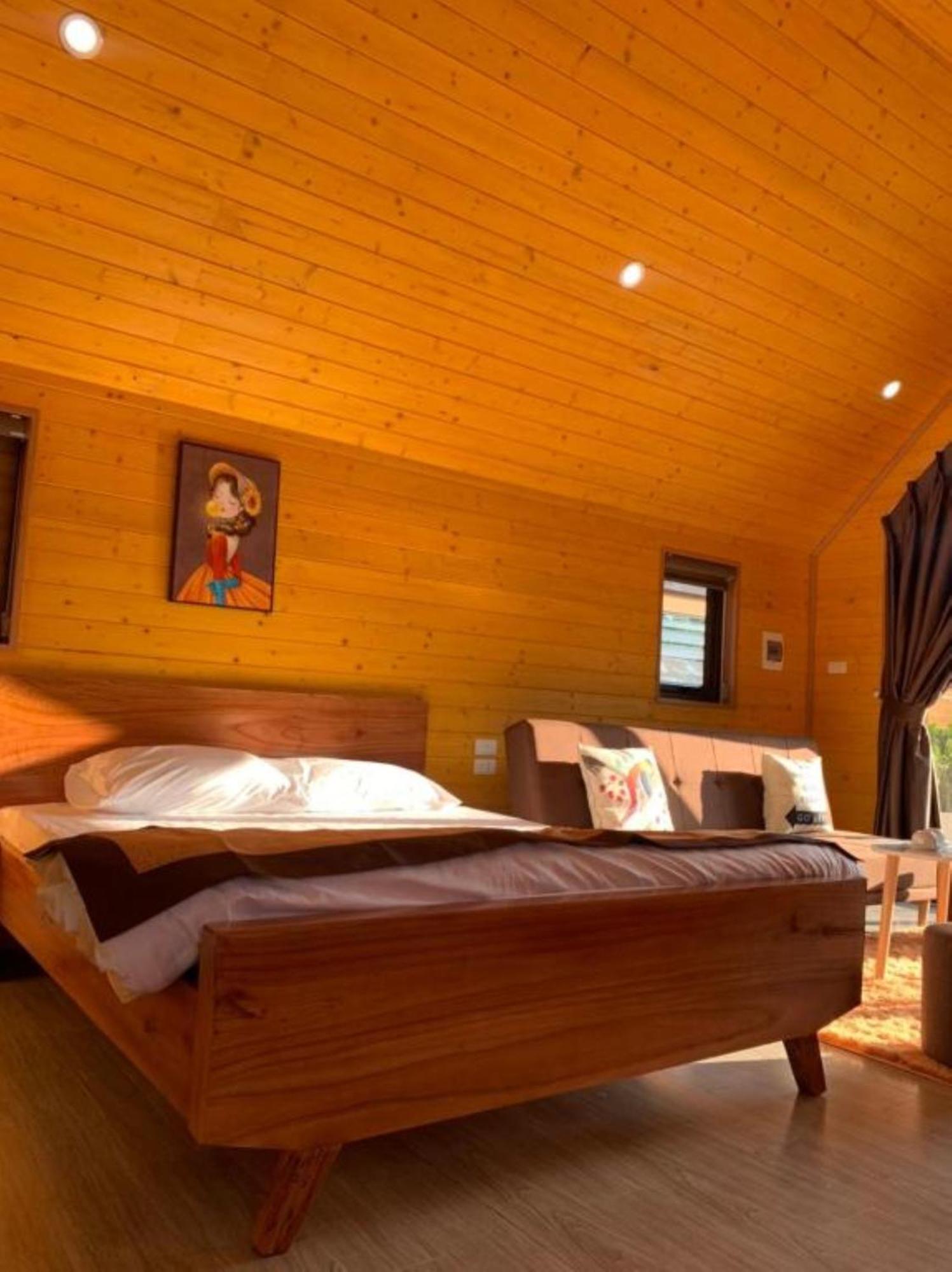 Hoang Yen Garden Bavi - Venuestay *