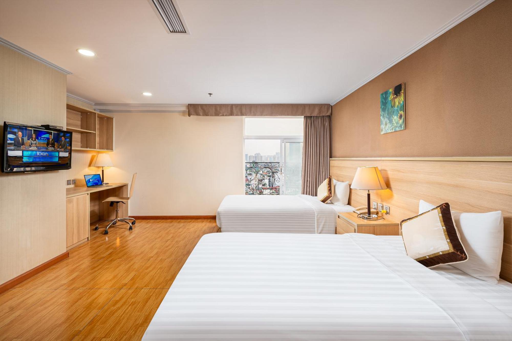 Hotel Candle Hanoi