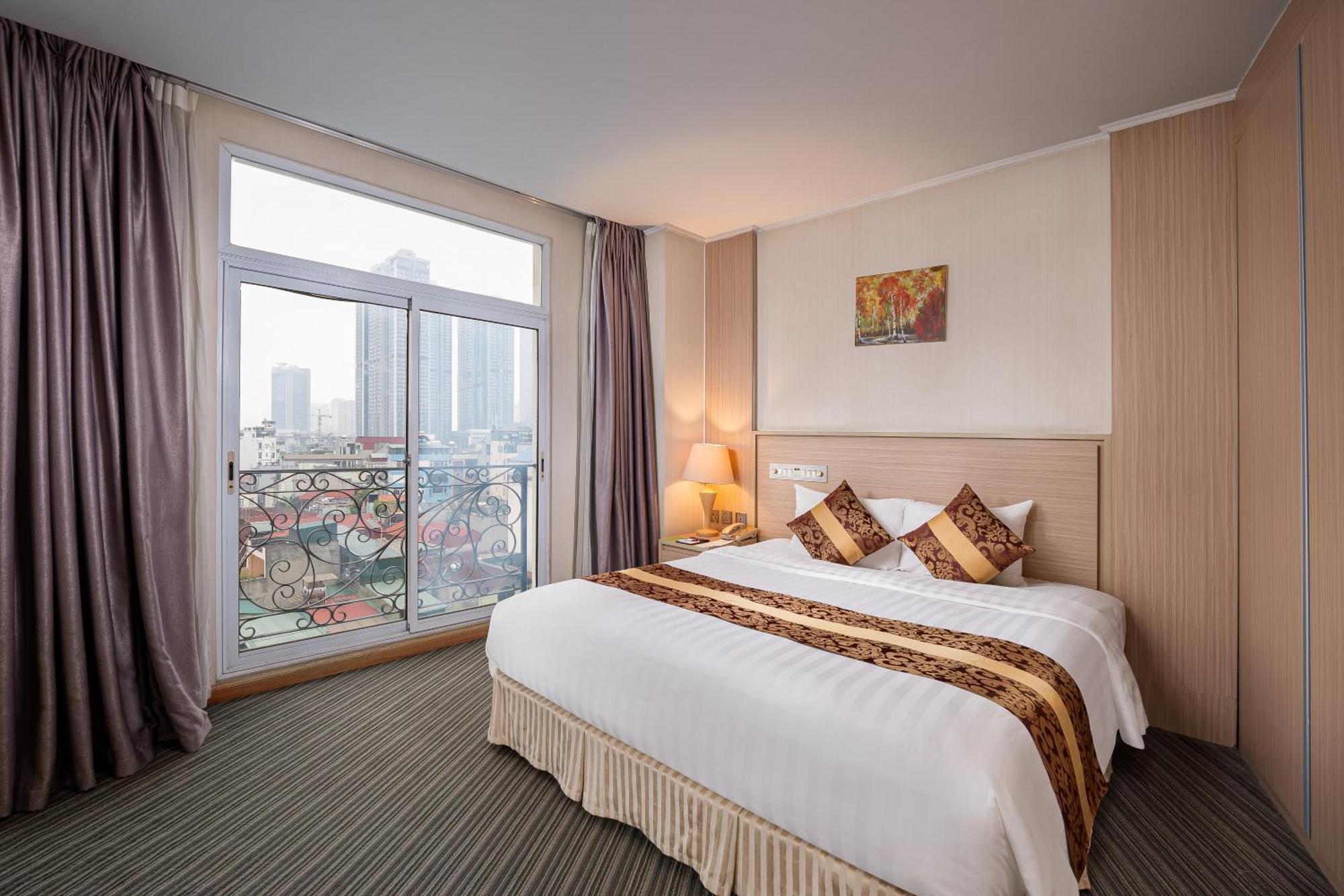 Hotel Candle 4*