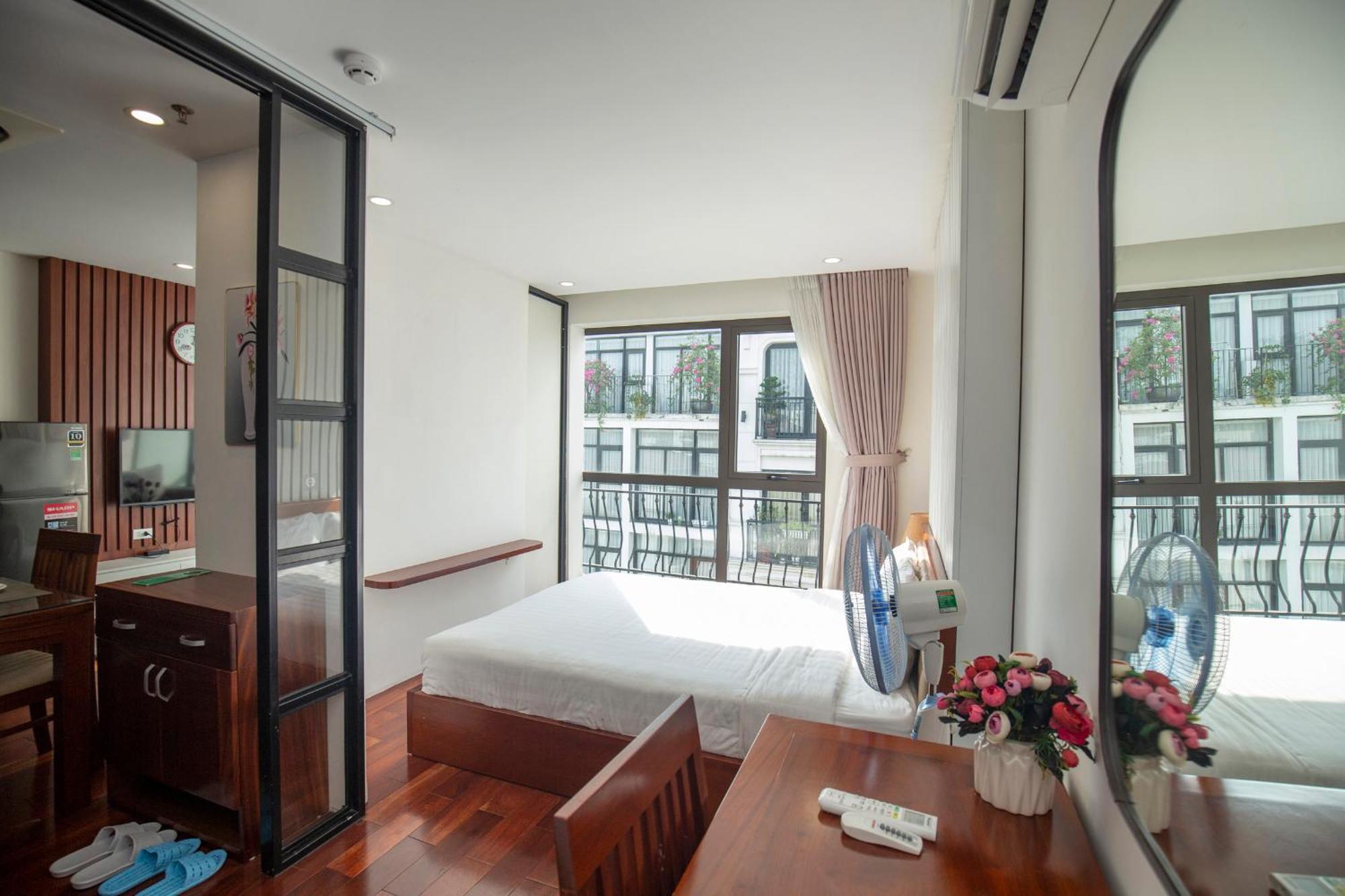 Sumitomo10 - Lane 12 Dao Tan Street Apartment *