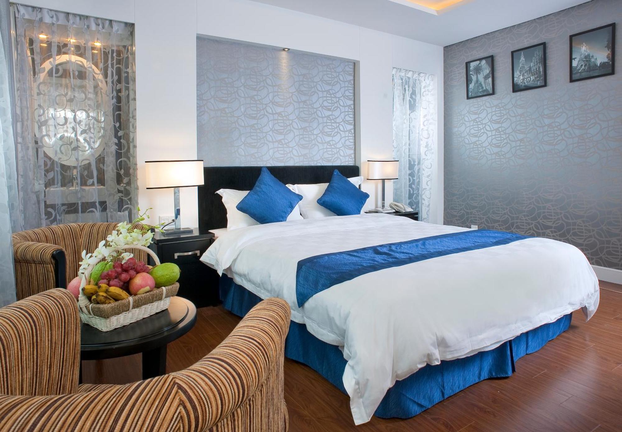 Victor Gallery & - Victor Group Hanoi