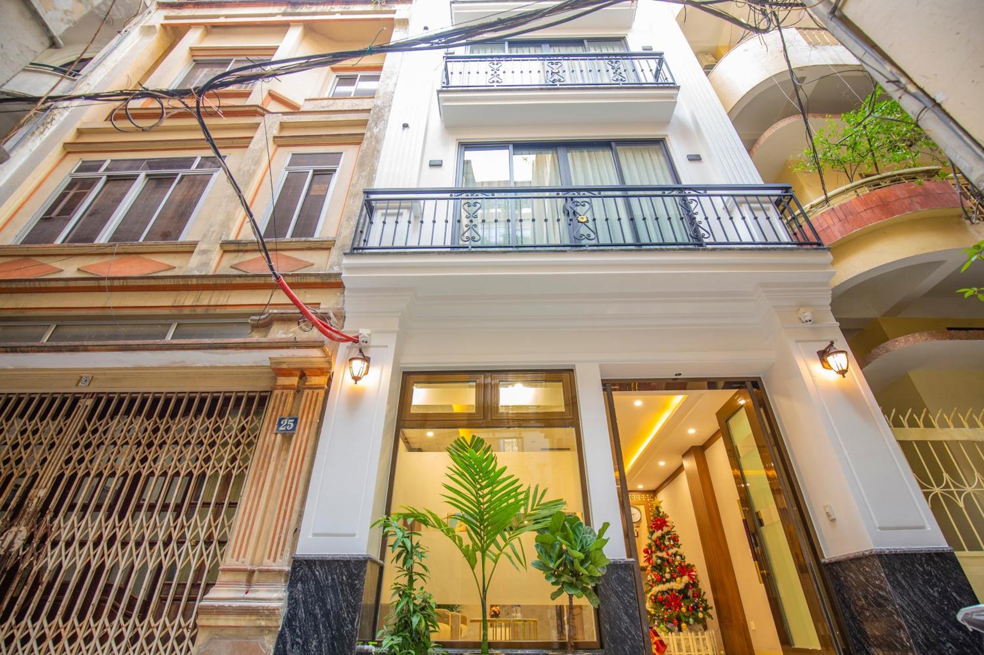 Sumitomo No 27 Alley 39 Linh Lang Apartment *