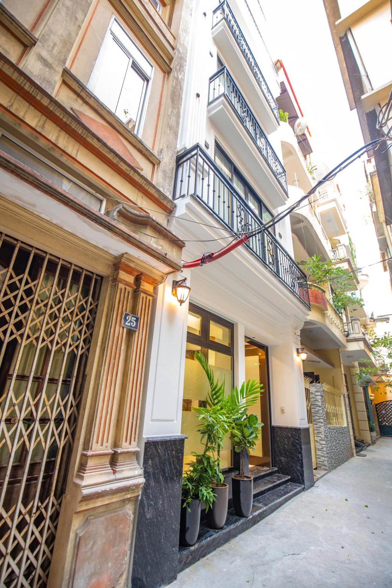 Sumitomo No 27 Alley 39 Linh Lang Hanoi