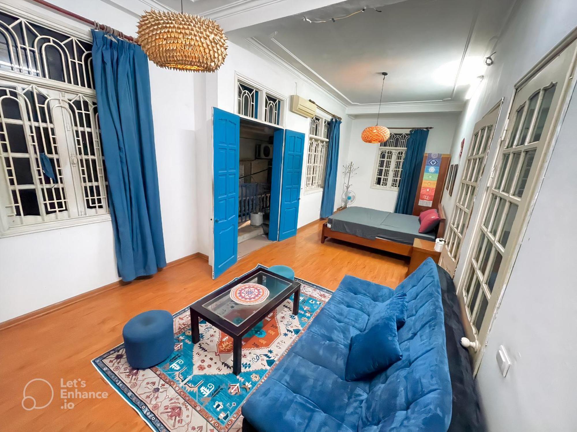 9721 Bedroom Balcony 3 Windows Full Of Sun Light But Cozy Apartment Hanoi