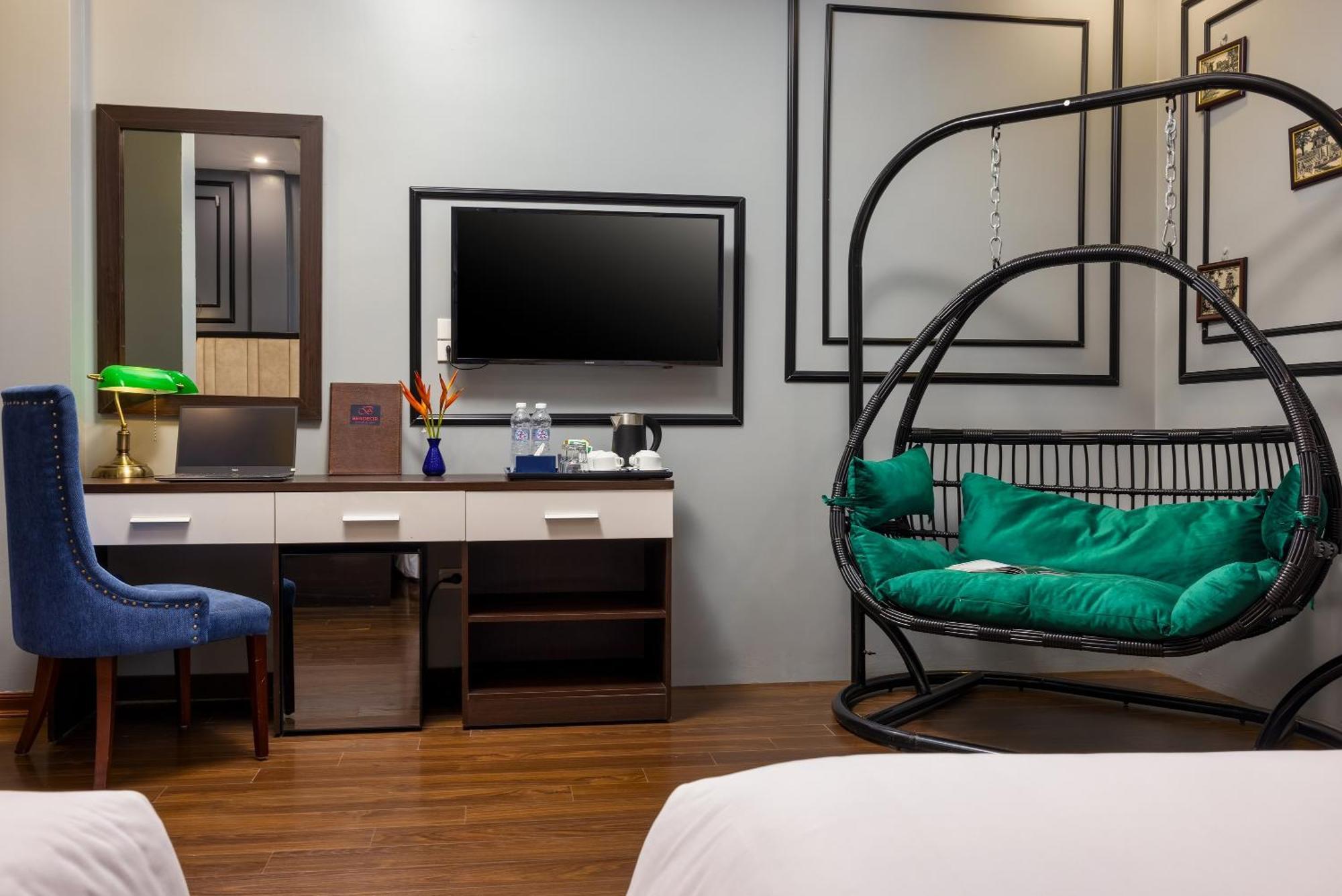 Bendecir & Hotel Hanoi