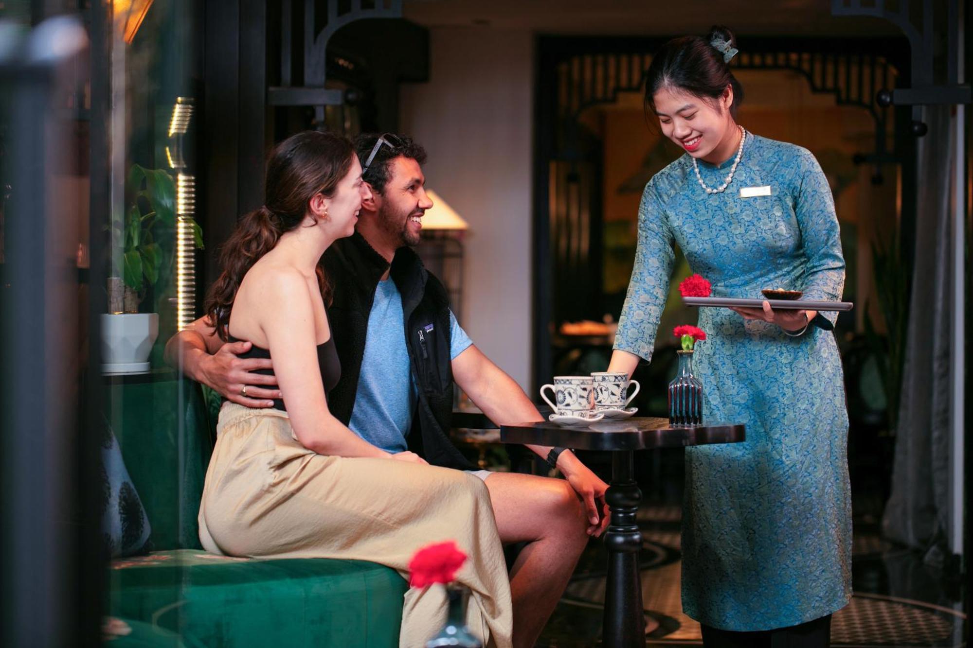 Center Silk Classic & Travel Hotel