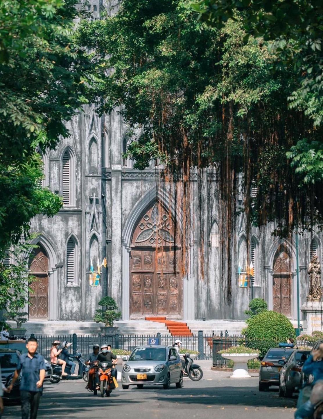 Old Quarter Autumn To Tich Ha Noi Hanoi
