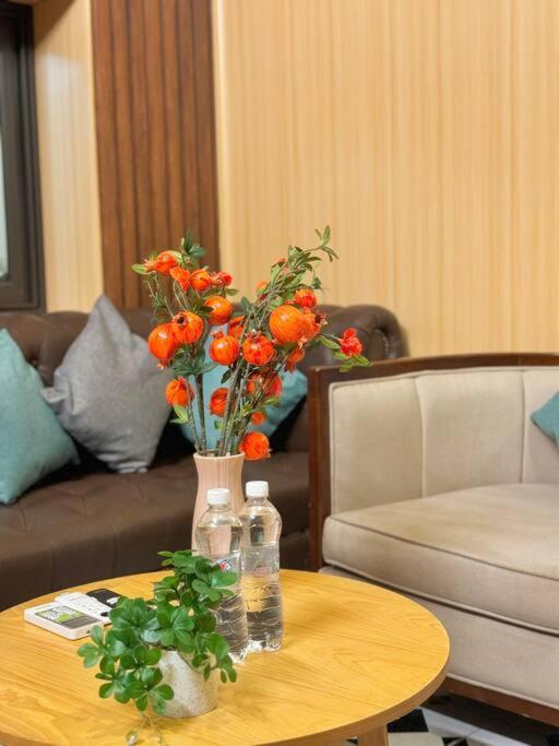 3 Bedroom - Hidden Gem - Balcony - Hoan Kiem