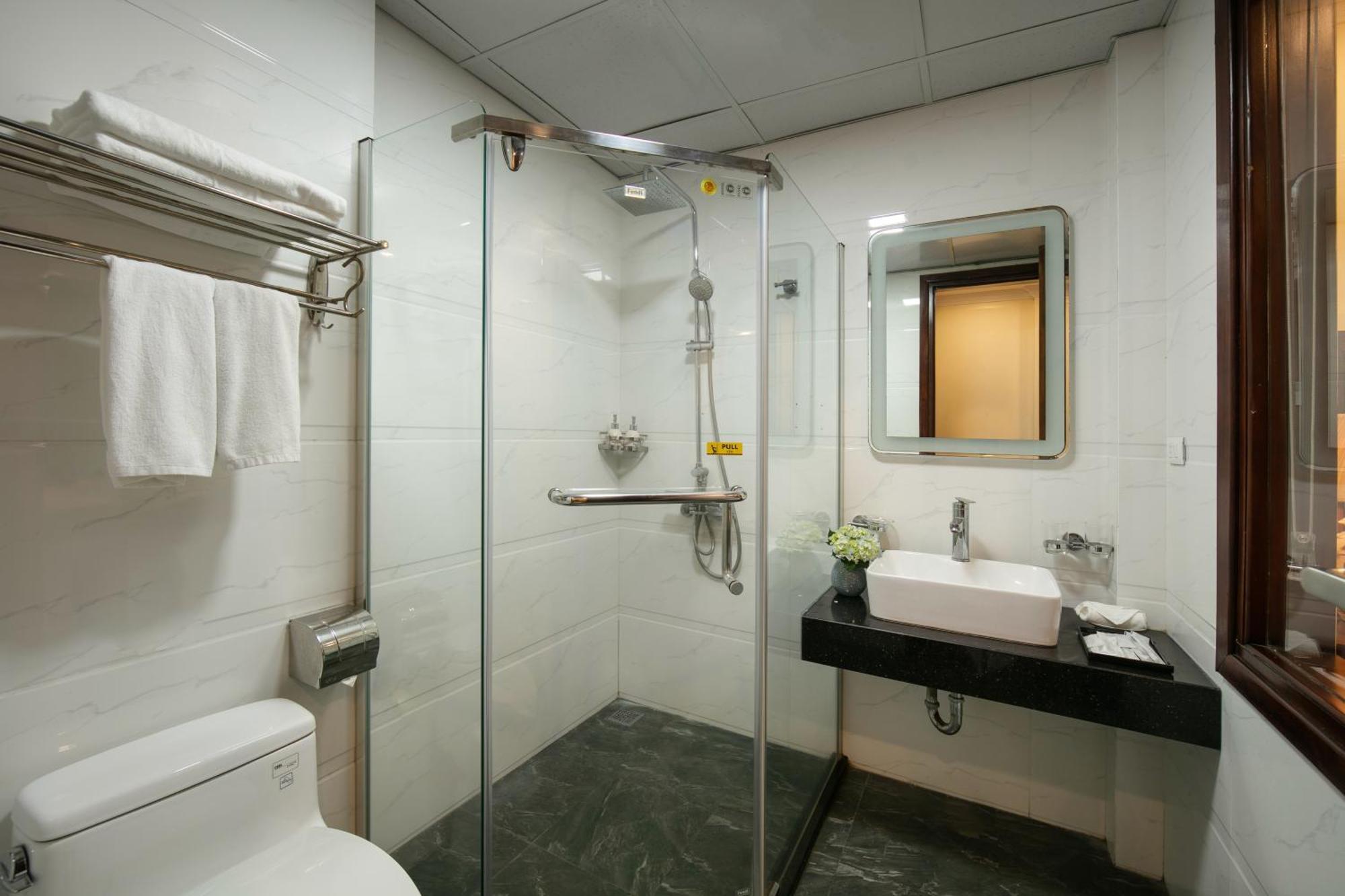 Hotel The West & 3*