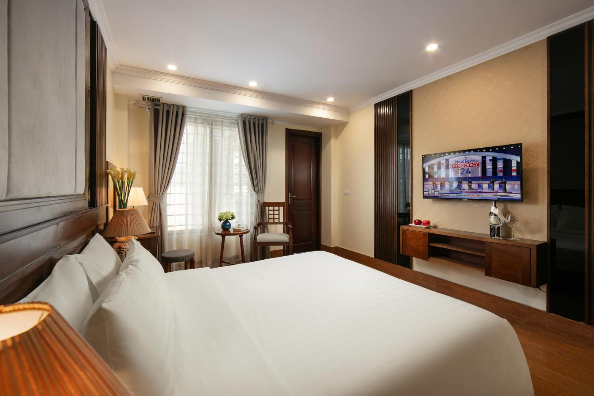 The West & Hanoi