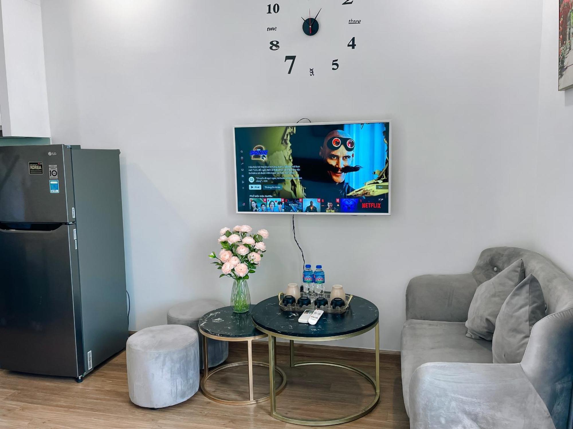 Rosee House -luxury In Vinhomes Greenbay Apartment