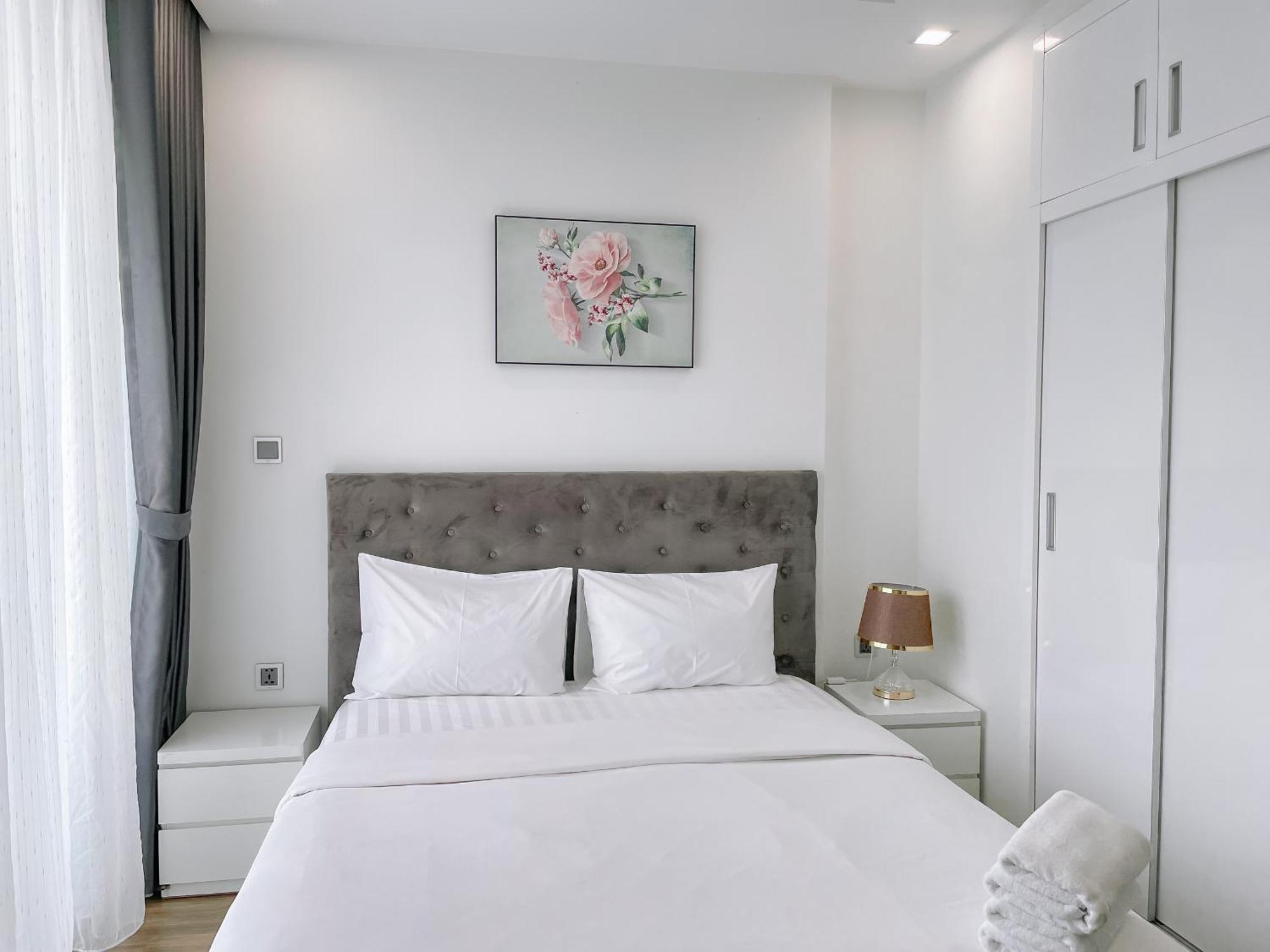 Rosee House -luxury In Vinhomes Greenbay Apartment