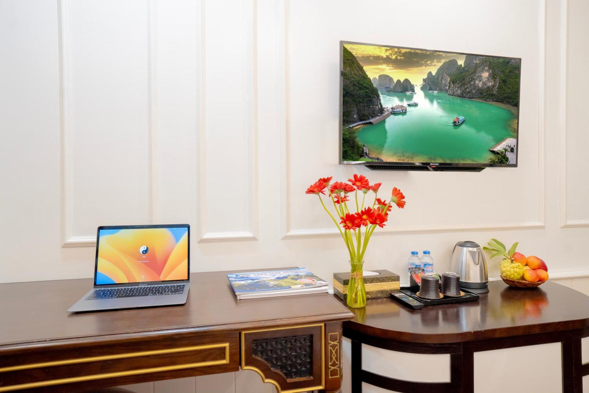 Du Palace Hotel 4*