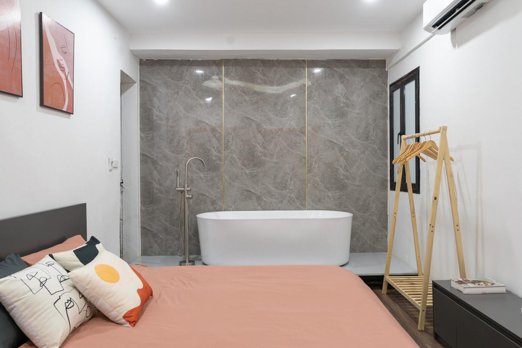 Harmony Home-projector-bathtub- Spacious Hà Nội
