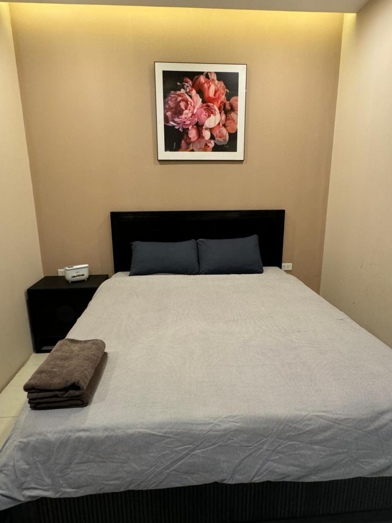Add 17gia Ngu 4rd Floor View Elevator Available * Hà Nội