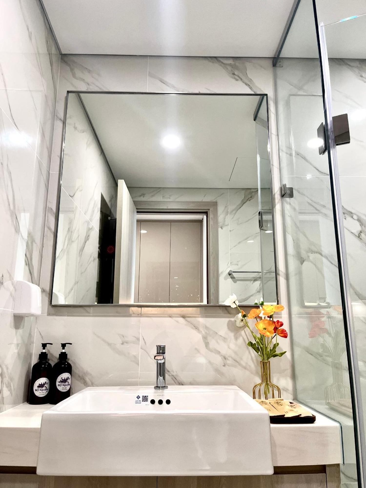 Luxury Vinhomes Smart City- Ho Dich Vu, Be Boi, Phong Gym Rieng, View Hoang Hon Apartment