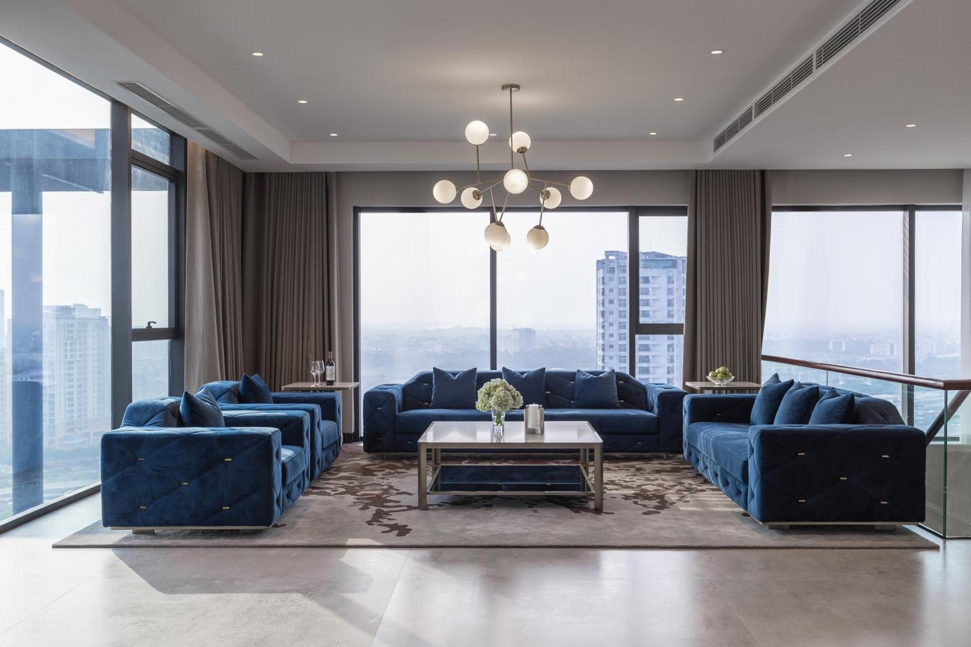 Fraser Apartment *
