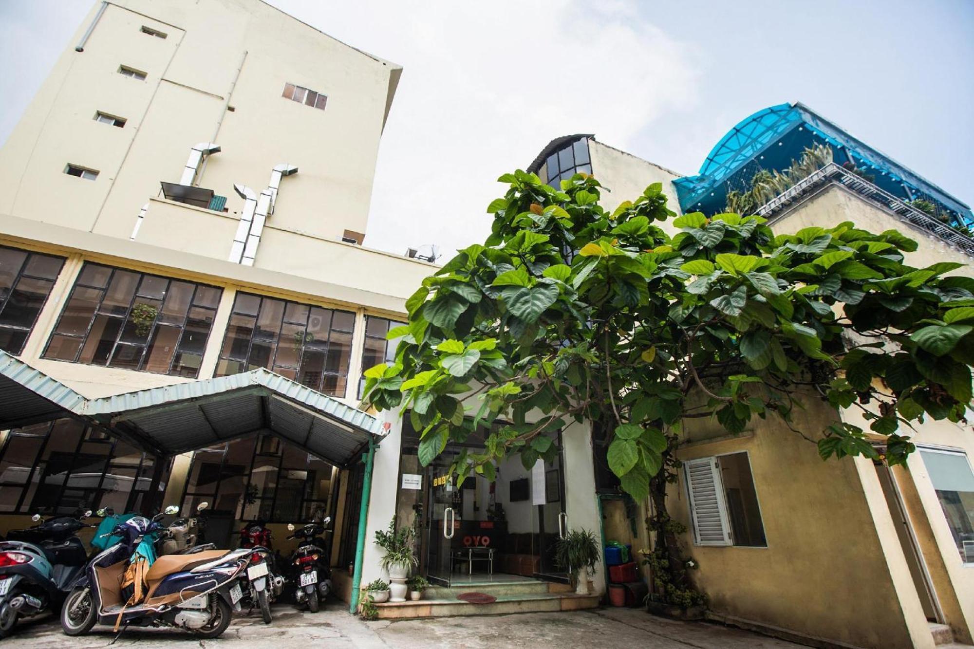 Khách sạn Giao Thông 2*