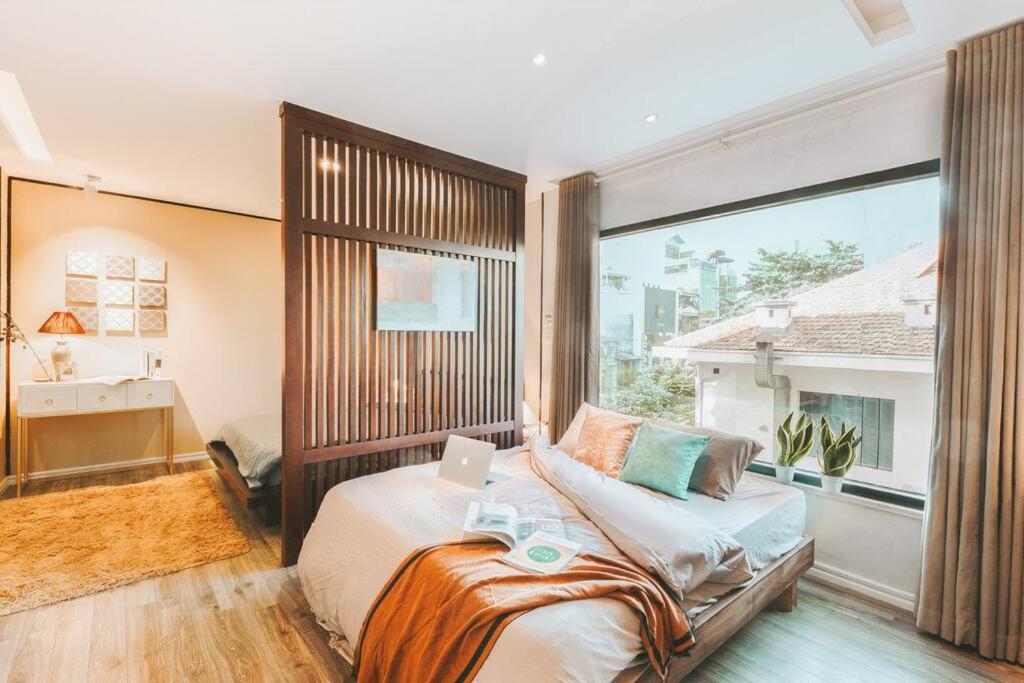 2 Beds - Elevator- Nearby Old Quarter Hanoi