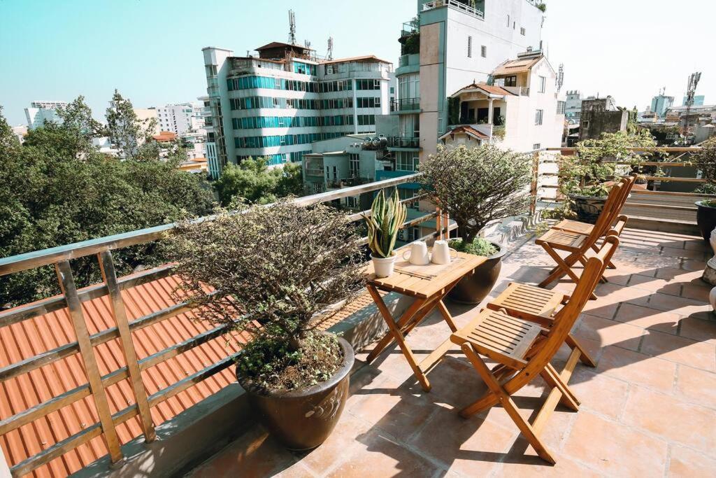 2 Beds - Elevator- Nearby Old Quarter Hanoi