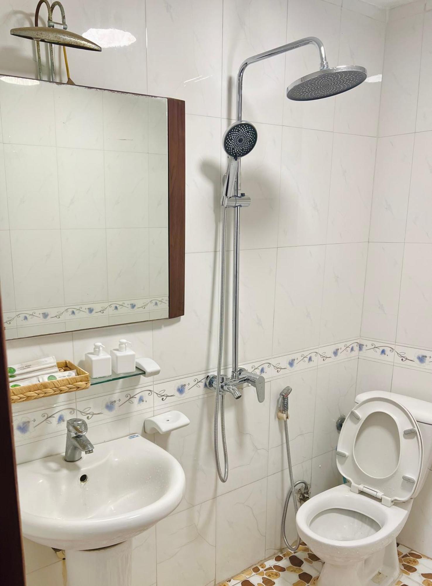 Lushstay Boho - Train Station Apartment Hanoi