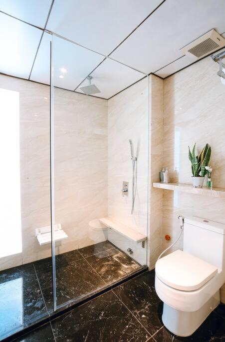 Căn hộ 2 Beds - Elevator- Nearby Old Quarter Hà Nội
