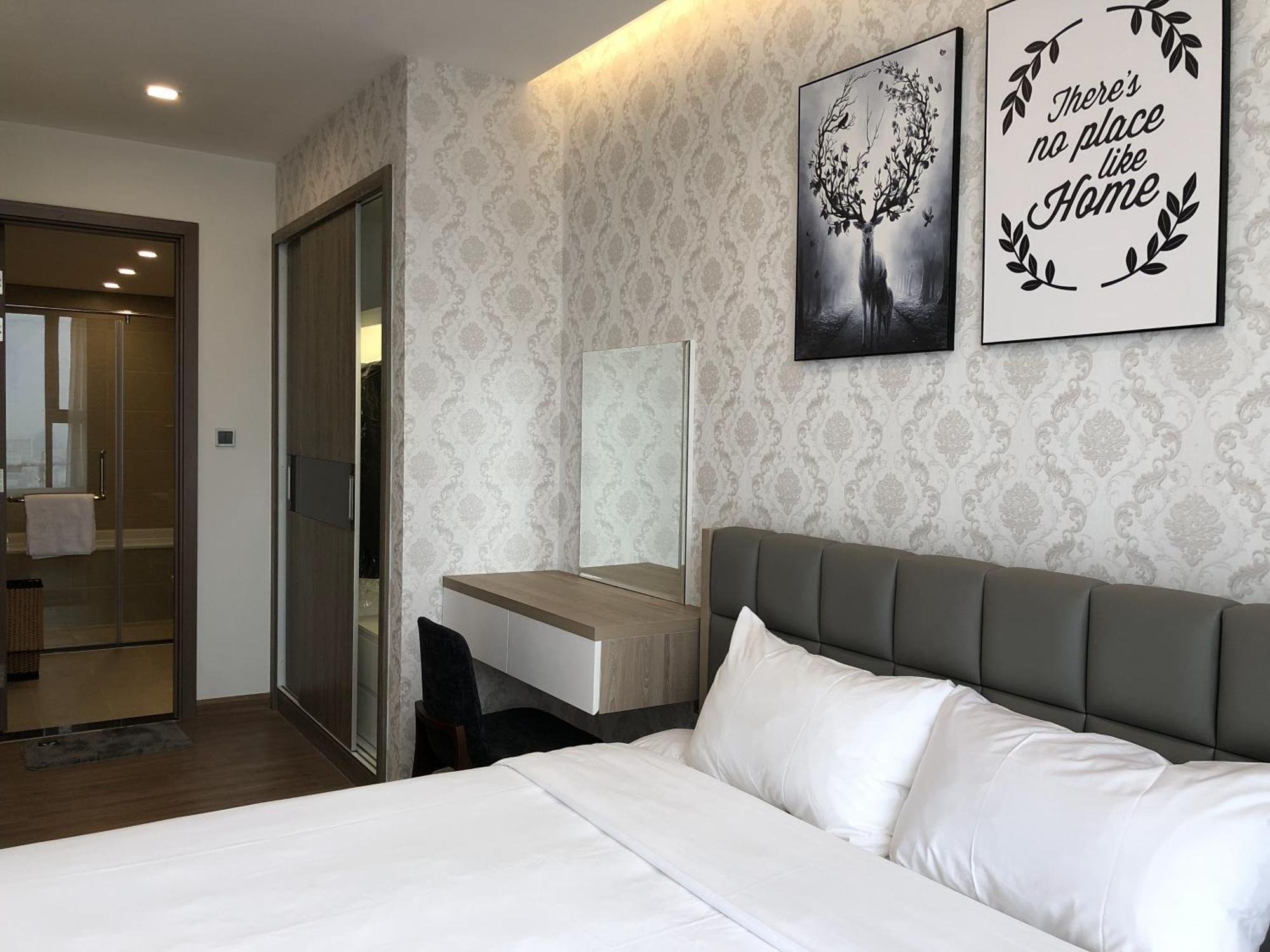 Apartment Vinhomes Metropolis Luxury 3br Near Lotte