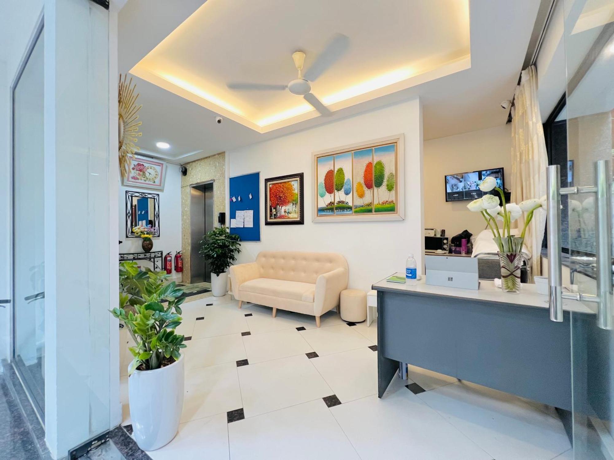 T98 Westlake Quang An - Tay Ho Center Garden View Studio! * Hanói