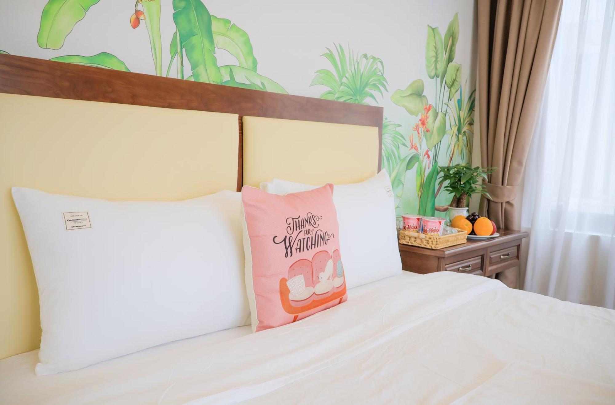 T98 Westlake Quang An - Tay Ho Center Garden View Studio! Apartment Hanoi