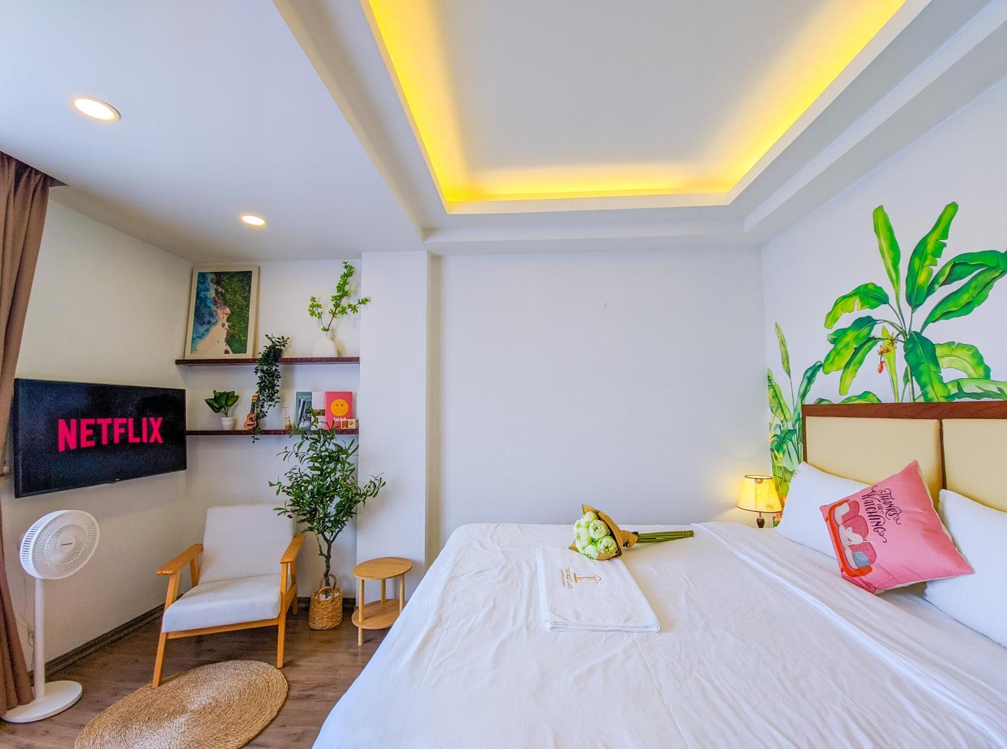 T98 Westlake Quang An - Tay Ho Center Garden View Studio! Hanoi