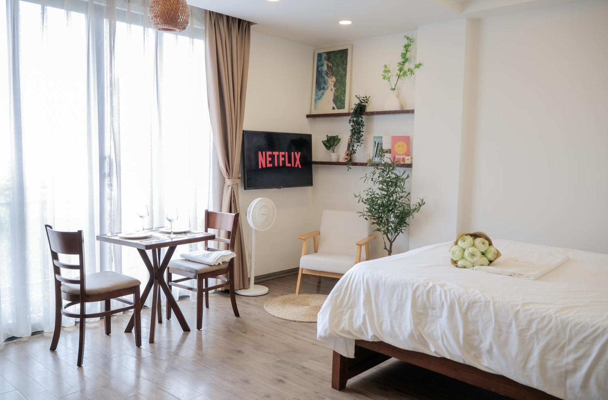 Apartamento T98 Westlake Quang An - Tay Ho Center Garden View Studio!