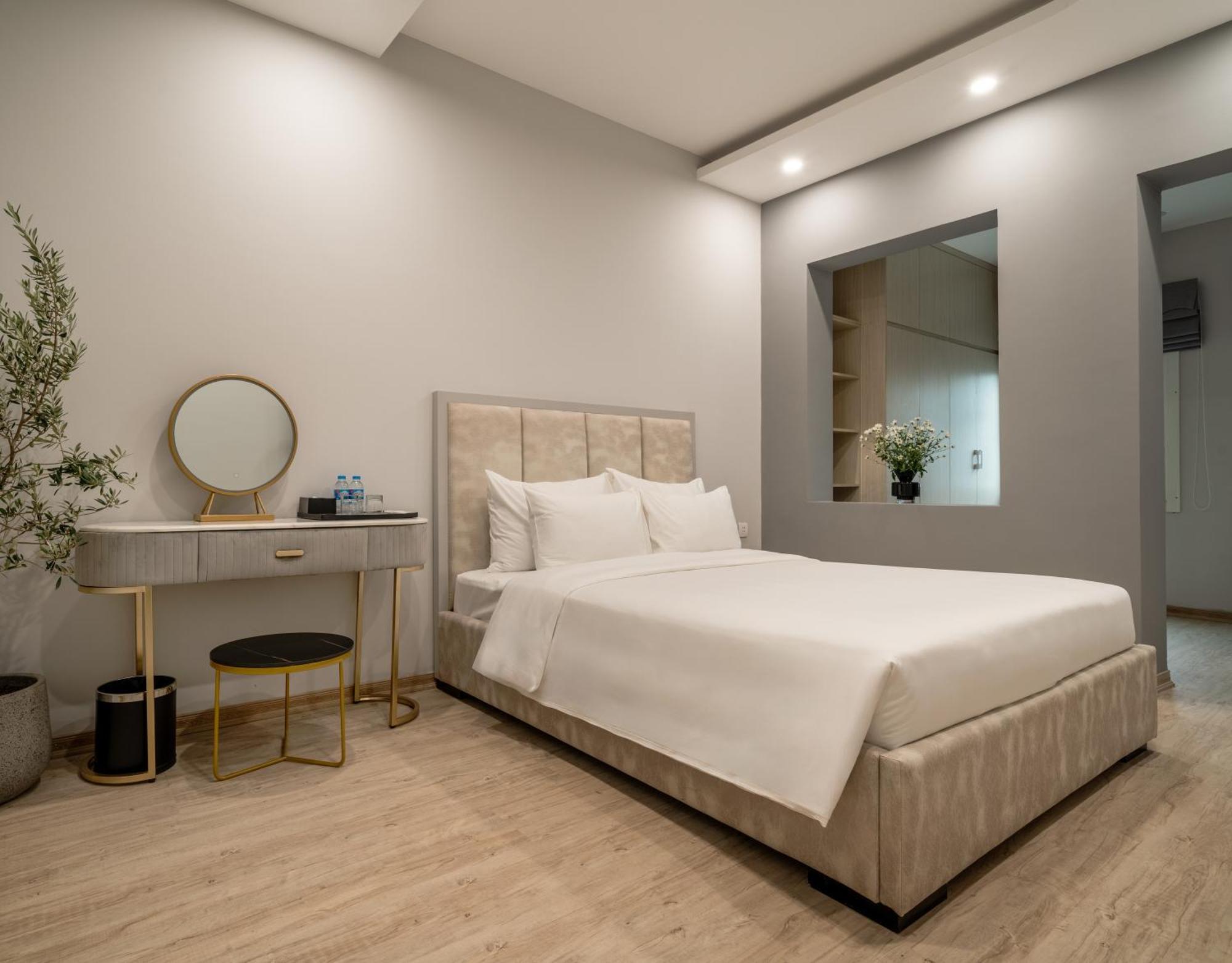 Apartment S *