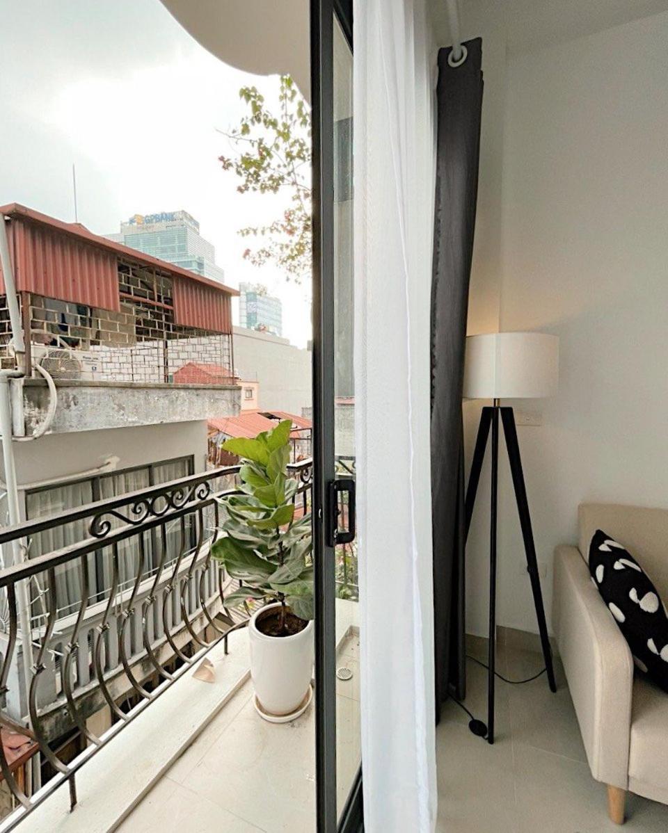 Thechanhsa Duplex Near Train Station